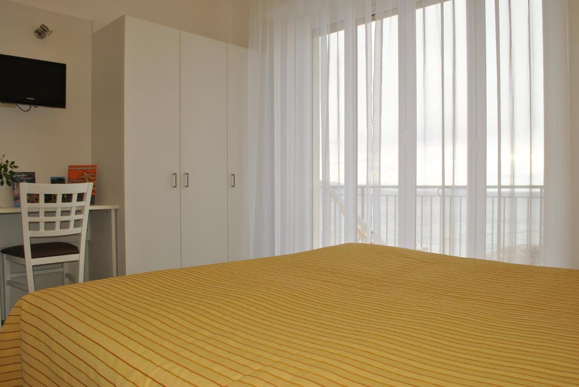 Hotel Bristol Laigueglia Esterno foto