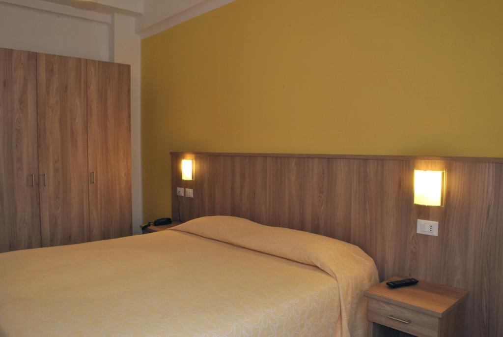 Hotel Bristol Laigueglia Camera foto