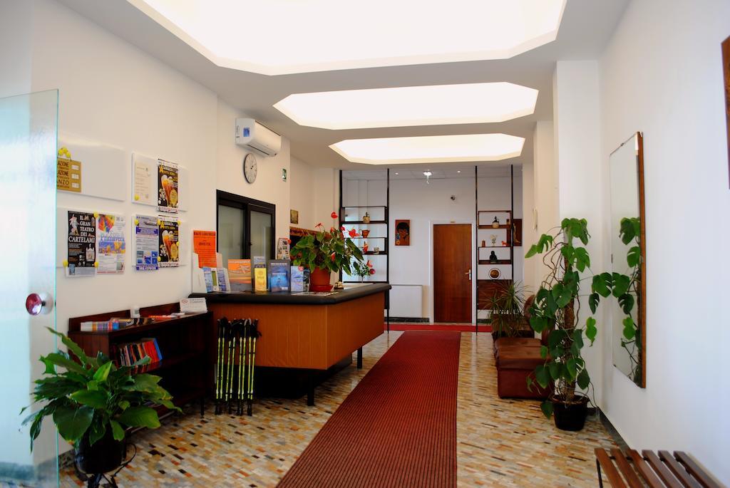 Hotel Bristol Laigueglia Esterno foto
