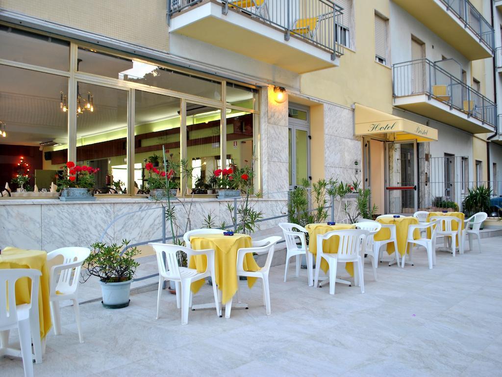 Hotel Bristol Laigueglia Esterno foto