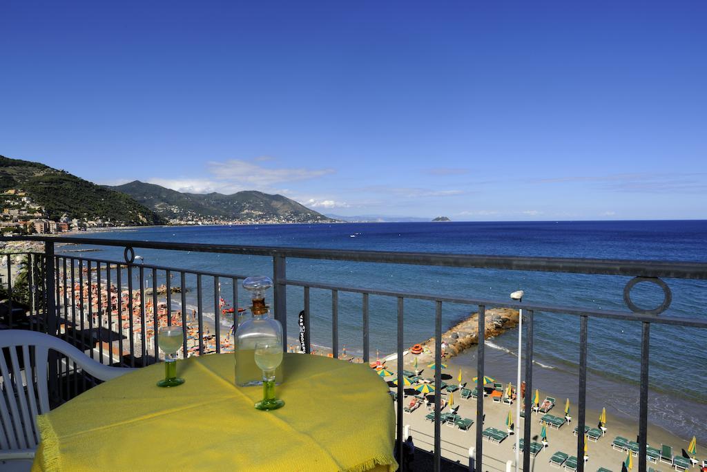 Hotel Bristol Laigueglia Camera foto