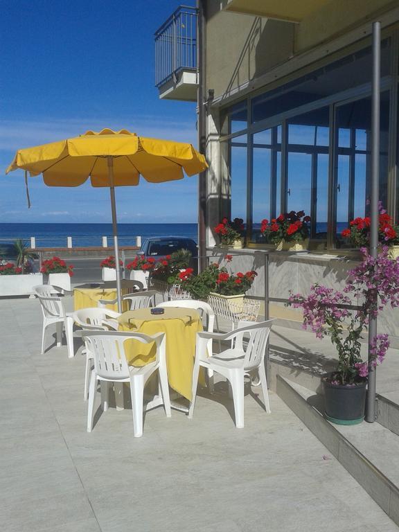 Hotel Bristol Laigueglia Esterno foto