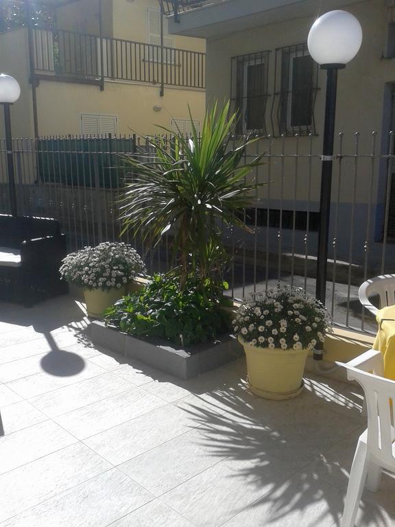 Hotel Bristol Laigueglia Esterno foto